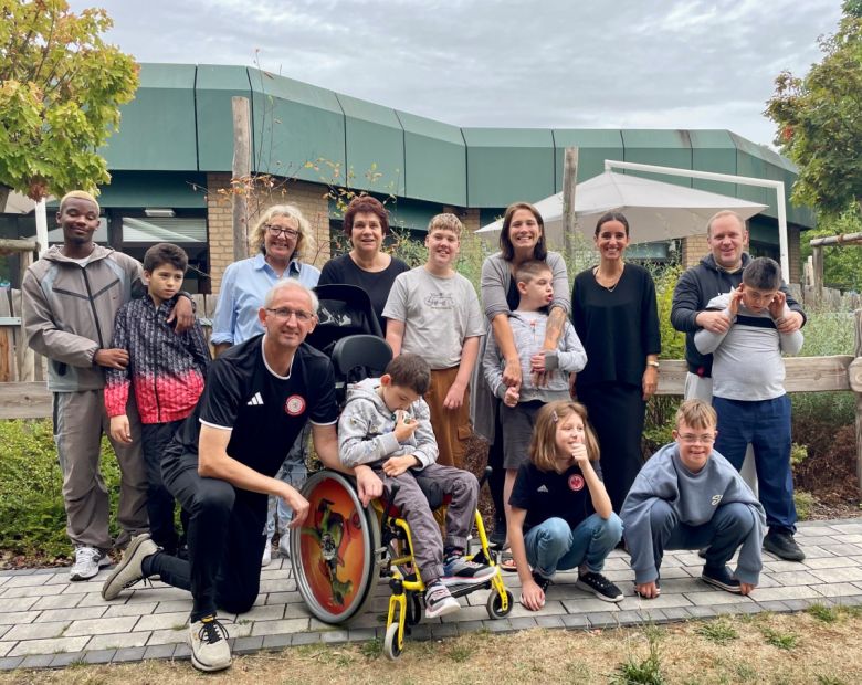 Gruppenbild der Klasse M2 der Friedrich-von-Bodelschwingh-Schule in Hofheim