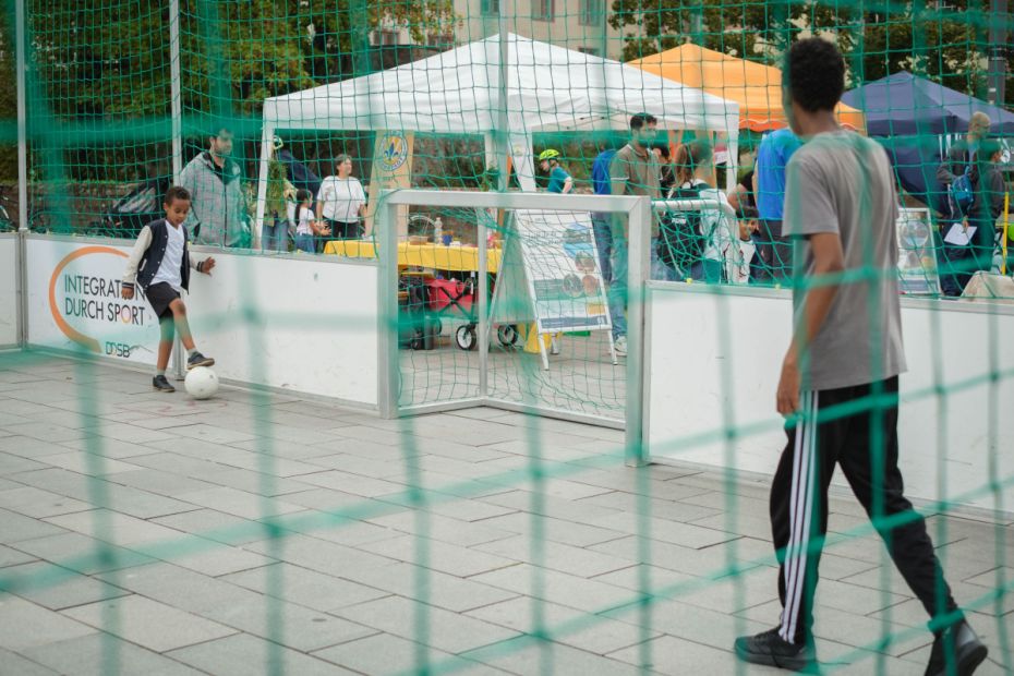 Beim Fußballcourt wurde nicht nach klassischen Fußballregeln, sondern nach Fair-Play-Kriterien gespielt.
