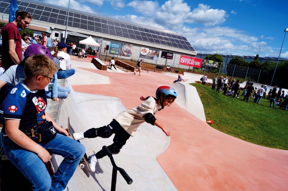 Der in einem Gewerbegebiet gelegene Skatepark in Butzbach ist rund 1.100 Quadratmeter groß und hat eine Skatefläche von etwa 650 Quadratmetern.Foto: RollsportKultur Butzbach