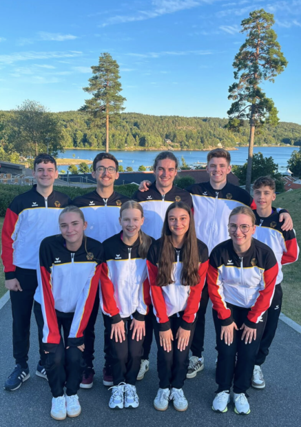 Hintere Reihe v.l.n.r. Florian Gehre, Jonas Bausch, Moritz Kumpf, Robin Krauß, Phillip Sporleder; Vordere Reihe v.l.n.r. Ellie Müller, Luisa Uhl, Bella Fernandez, Julia Rhodemann Bild: „Funky Frogs“ der TV Crumstadt