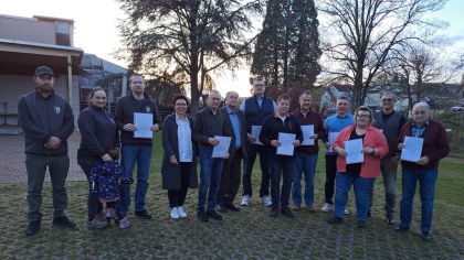 Foto von links nach rechts:
Marius Mohr, Zhivka Weigel, Sascha Weigel (alle PSV Michelstadt-Erbach), Susanna Ostheimer, Manfred Schneider (beide Judo-Club Erbach), Wolfgang Fröhlich, Uwe Stein (GSV Breitenbrunn), Rainer Hoppmann (VC Erbach), Thomas Kreß (TC Mossautal), Daniel Weber (TC Michelstadt), Diana Büchner (TSV Hainstadt), Jörg Meyer (ORV Erbach), Jürgen Göttmann (KSV Reichelsheim)
                Bild: Sportkreis Odenwald