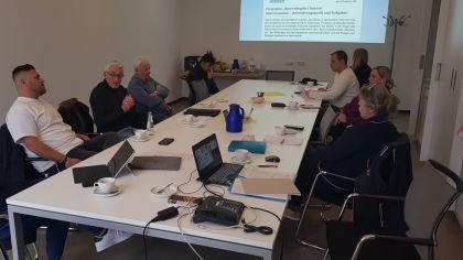 Die Sport-Coaches im Sportkreis Schwalm-Eder
v.l.:  Heiko Weiershäuser, Karim Ben Ali, Horst Schäfer, Ulrich Manthei, Sayed Musbah Hashimi, Anna Stiehl, Christian Krüger, Rica Wäscher, Heike Miedler.                Bild: Dieter Liebermann
