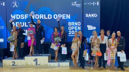 Die Siegerehrung des World Open Latin-Turniers in Brno                Bild: Lars Keller