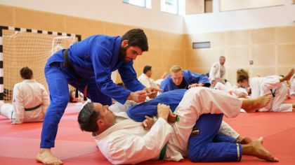 Training unter Anleitung                Bild: Jerome Helzel