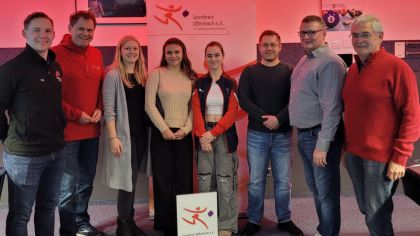 v.l.n.r.: Tim Binstadt (Sportjugend Hessen), Thomas Petzold (Sportkreis), Franziska Müller, Anastassia Kolcak, Jana Markovic, Alexander Kempf, Jörg Wagner & Eugen Kern (beide Sportkreis)                Bild: Sportkreis Offenbach e.V.