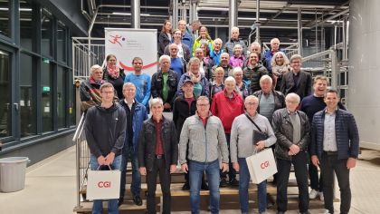 30 Laptops, gespendet von der Firma CGI, wurden an die überaus engagierten Prüferinnen und Prüfer des Deutschen Sportabzeichens im Sportkreis Offenbach übergeben                Bild: Sportkreis Offenbach e.V.