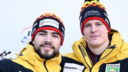 Stolz präsentieren Adam Ammour (links) und Nick Stadelmann ihre Trophäen                 Bild: Viesturs Lacis