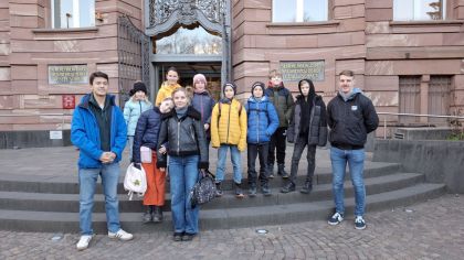 Die Segelgruppe. Gang links Jugendsprecher Patrick Beumer, ganz recht stellvertretender LJO Markus Heinbücher                Bild: Heinbücher