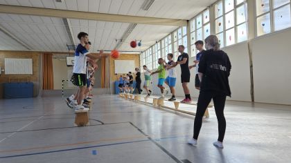 Neben theoretischen Grundlagen ist ein großer  Praxisblock Bestandteil der Triathlon-Trainerausbildung.                Bild: Eric Kappes
