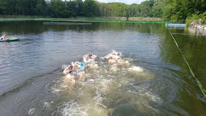 Auf dem Gelände des Licher Waldschwimmbades findet das HTV-TriFinder Pfingstcamp statt.                Bild: Roland Limberg