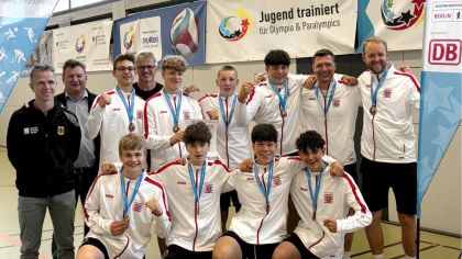 Das U16-Team der Main-Taunus-Schule mit der Bronzemedaille