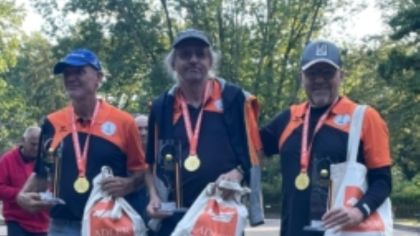 Im A-Turnier sind unsere diesjährigen hessischen Meister Hessen, Jörn Krause, Andreas Dosch und Norman Maurer mit einer sehr starken Leistung über alle acht Spiele hinweg auch zurecht deutsche Meister geworden. Sie konnten sich am Ende klar gegen das Team BaWü05 um Peter Muschel mit 13:6 durchsetzen.