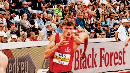 Owe Fischer-Breiholz startet für den Königsteiner LV. Im Juli sorgte der 21-Jährige für Aufsehen, als er bei seinem EM-Triumphüber 400-Meter-Hürden die drittbeste Zeit lief, die je ein Deutscher erreicht hatte.Foto: Maria Grunack