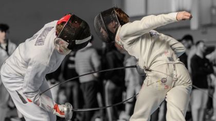 Im Rahmen des Begleitprogramms kann im MyZeil mit dem Frankfurter Turnverein 1860 gefochten werden.                 Bild: Nadine Giannolo