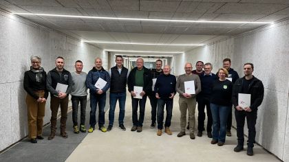 Gruppenbild  Vertreter der geförderten Vereine und Sportkreisvorstand                Bild: Jochen Horz