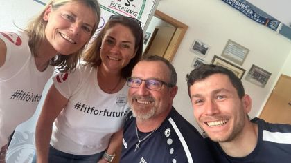 Das Team der Agentur für Arbeit und Trainer des FSV 1926 Cappel e.V.                Bild: Bianca Katzmarzik