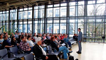 Fachleute aus Bildung, Ausbildung, Verbänden und Vereinen nahmen an der Bildungskonferenz teil.Foto: Bildungsakademie