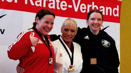 Ob Weltmeisterschaft oder Landes-Titelkämpfe, Monika Lang (Mitte) liebt den Wettkampf.Foto: privat