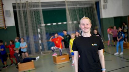 Junge Menschen werden in der Ausbildung fit f&uuml;r die Vereinspraxis gemacht.
                Bild: SJH/Kai Peters