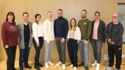 HFK Vorstand & Präsidium v.l.: Martina Bier (Presse), Thorsten Steiner (Aus- & Fortbildung), Vanessa Heise (Frauen), Noel Seitz (Jugend- & Kindeswohl), Markus Seitz (Präsident), Christine Heinrich (Vizepräsidentin), Maik Fredrich (Schatzmeister), Christina Goeddertz (Sportwartin), Jörg Rippert (Leiter Techn. Kommission). Auf dem Foto fehlen: Christian Bonsiep (Leistungssportreferent), Elke Tischer (Breitensportreferentin), Dr. Yasin Atif Islam (Kampfrichterreferent)                Bild: Martina Bier (HFK Pressereferentin)