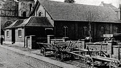 Die bereits 1866 gebaute Turnhalle am Enser Tor wurde noch bis 1974 genutzt. Foto: Festschrift 100 Jahre TV Korbach