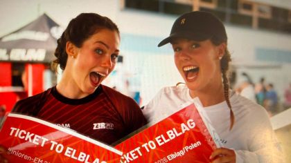 Ava Brambier (links) ist vor zwei Jahren auf das Sportinternat Potsdam gewechselt. Nun hat sie sich für die Triathlon-Europameisterschaften der Junioren in Polen qualifiziert.                Bild: Winni Penno