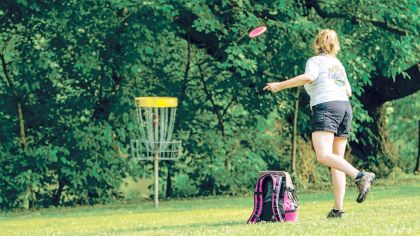 Disc-Golf hat sich in den vergangenen 40 Jahren in Hessen als Sportart etabliert.
&nbsp;
                Foto: pixabay.com