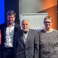 v.l. Katja Homeyer, Markus Jestaedt (Sportkreisvorsitzender), Manfred Jennewein, Sabrina Blasius                Bild: Sportkreis Rheingau-Taunus