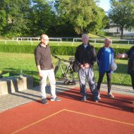 Raymond Gerbig (rechts) vom KSV Michelstadt bei einem der letzten Versuche beim Schleuderball                Bild: Klaus-Dieter Neumann