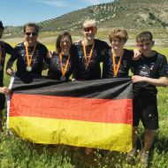 1. Platz in der Teamwertung (von links): Remy Ochmann, Andreas Schubert, Anna-Lena Trabert, Linus Schubert (Gewinner Einzel), Lennard Schubert,&nbsp;Leon&nbsp;Grob.
                Bild: privat