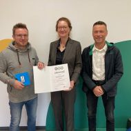Schlossschule Braunfels v.l.n.re.: Daniel Rink, Schulleiterin Brigitte v. Zydowitz, Jochen Horz                Bild: Jochen Horz