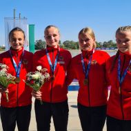 Femke Rupf, ganz rechts, mit ihrem Gold-Team.                Bild: Dieter Brechenser