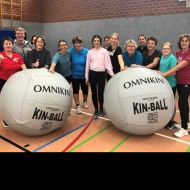 Diplom-Sport- und Fitnesstrainer Stefan Schäfer mit seinem Angebot „Spiel und Spaß mit Bällen“                Bild: Sportkreis Waldeck-Frankenberg
