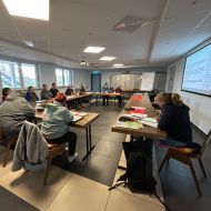 Der Sportkreis-Vorstand reflektiert mit der Referentin in Klausur
das Leitbild des Sportkreises Groß-Gerau in Walldorf.                Bild: Sportkreis GG