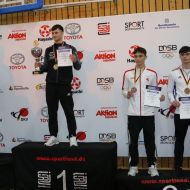 Zweiter von rechts: Roman Raiswich, Bronze in der Kategorie Kumite -75 Kilo                Bild: Martina Bier für den HFK