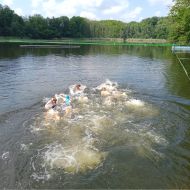 Auf dem Gelände des Licher Waldschwimmbades findet das HTV-TriFinder Pfingstcamp statt.                Bild: Roland Limberg