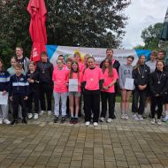 Die Heinrich-von-Kleist-Schule Eschborn siegte vor dem  Schuldorf Bergstraße und der Viernheimer Albert-Magnus-Schule im Mixed-Wettbewerb.                Bild: Tanja Weber