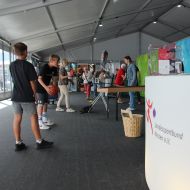 Viele Mitmachangebote konnten die Besucher*innen am lsb h-Stand nutzen. Im kommenden Jahr soll das Programm um einen Inklusionstag erweitert werden. Fotos: lsb h