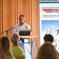 Präsident Dr. Werner Weigelt beim Verbandstag 2023 in Mücke                Bild: Jan Simon Schäfer