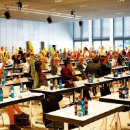 Die Delegierten aus Sportkreisen und Verb&auml;nden werden im Rahmen des Sportbundtages wieder &uuml;ber richtungsweisende Antr&auml;ge entscheiden. In schwierigen Zeiten will der Landessportbund Hessen (lsb h) ein verl&auml;sslicher Partner seiner Mitgliedsorganisationen bleiben.
&nbsp;
                Bild: lsb h