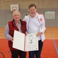 Links: Bodo Hauck (früherer HFK Präsident), rechts: Reinhard Schmidt-Eckhardt (HFK Präsident)                Bild: Martina Bier für den HFK