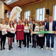 Das Zukunftsteam am Tag des Ehrenamts mit Sportministerin Diana Stolz.
Bild: Thomas-Oliver Petzold