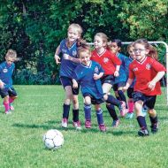 Die Sportjugend Hessen bietet vielfältige Möglichkeiten zur Weiterbildung, um mit Kindern und Jugendlichen zu arbeiten. Foto: pixabay.com