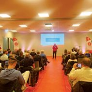 Im „Sparkasse Hanau Sportcampus“ der TG Hanau trafen sich die Vertreter*innen der hessischen Großvereine zu ihrer Jahrestagung. Foto: lsb h