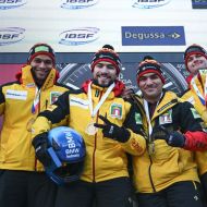 Allen Grund zum Feiern haben die frisch gebackenen Europameister und Weltcupsieger Joshua Tasche, Adam Ammour , Issam Ammour und Alexander Schaller (von links)                Bild: Viesturs Lacis IBSF