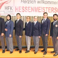 V.l.: Thomas Luh, Büsra Karasungur, Forough Yaghoubi, Zahra Mehri, Katja Moder, 
Paria Eizadyariaghmiyouni und Kampfrichterreferent Dr. Yasin Islam                Bild: Martina Bier (HFK Pressereferentin) für den HFK