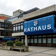 Am 15. März entscheiden die Bürgerinnen und Bürger über die neuen Gemeinde- und Stadtparlamente.Symbolfoto: gemini generated