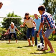 Sport im Verein spricht alle Altersklassen an. Der Hessische Fußball-Verband hat dabei – dicht gefolgt vom Hessischen Turnverband – die meisten Mitglieder in seinen Reihen. Foto: Cathy Yeulet / www.123rf.com