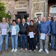 Treffen in Mühlhausen: Vorstände von sechs Sportvereinen mit Sportkreischef Uwe Steuber (Mitte).                Bild: Kerstin Mühlhausen