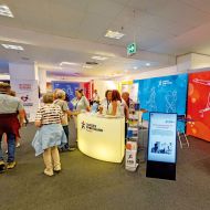 Ins Gespräch kommen und auch ein bisschen Sport machen: Diese Möglichkeit nutzten viele Hessentagsgäste am LSBH-Stand.Fotos: LSBH